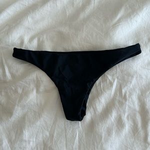 Benoa Black Bottoms